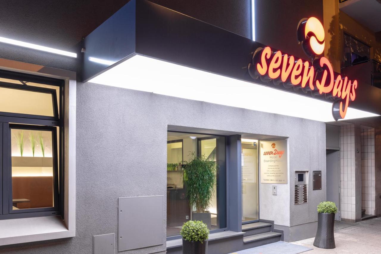 Sevendays Boardinghouse